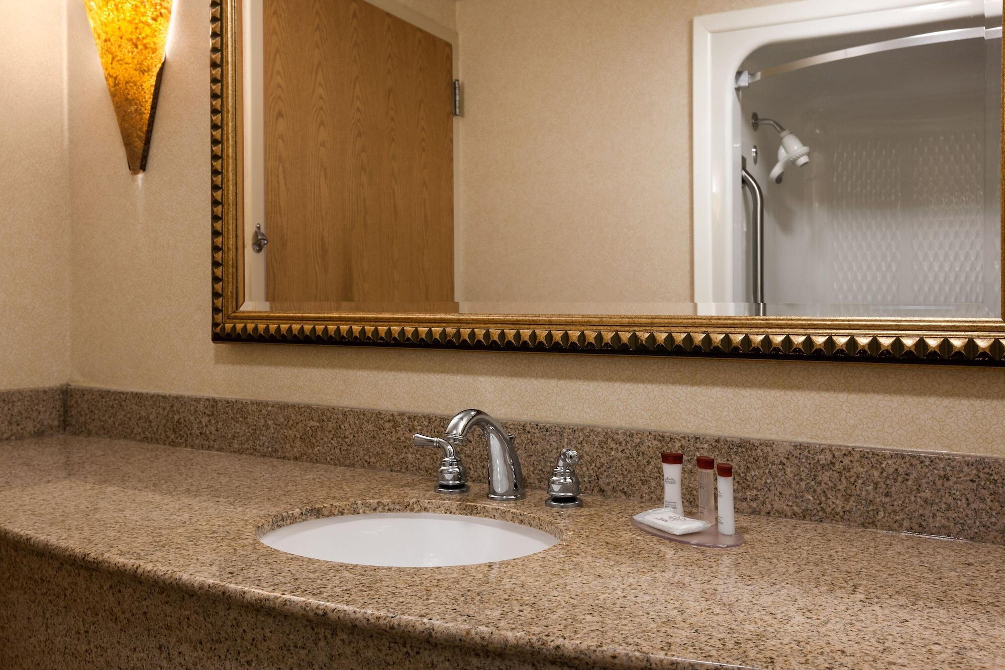 Ramada By Wyndham Toms River Buitenkant foto