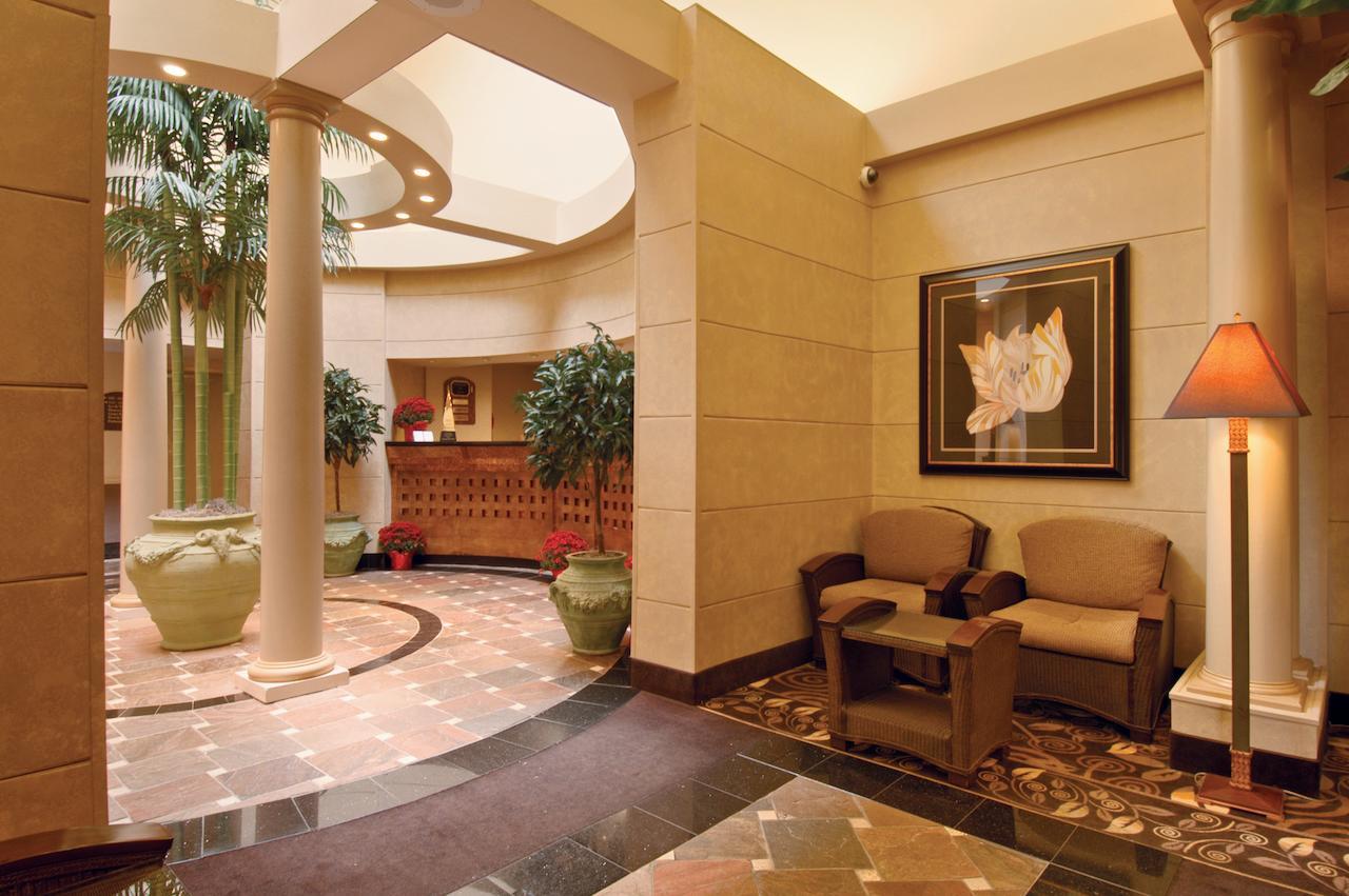 Ramada By Wyndham Toms River Interieur foto