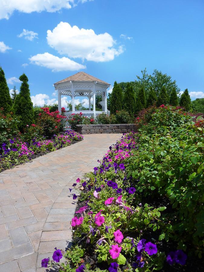 Ramada By Wyndham Toms River Buitenkant foto